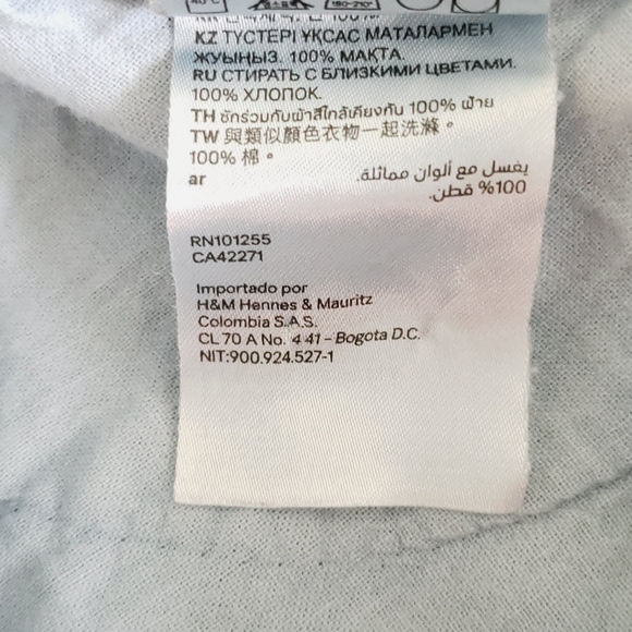 H&M Regular Waist Shorts Light Wash Size 6 - Picture 9 of 10